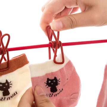 Clothes Drying Rope With 12 Clips - Image 3