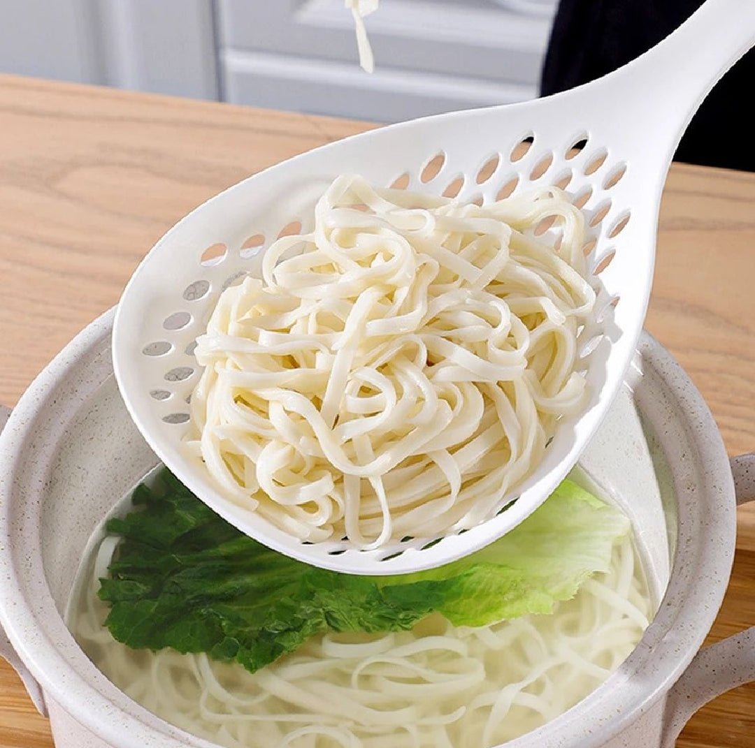 Plastic pasta spoon - Image 4