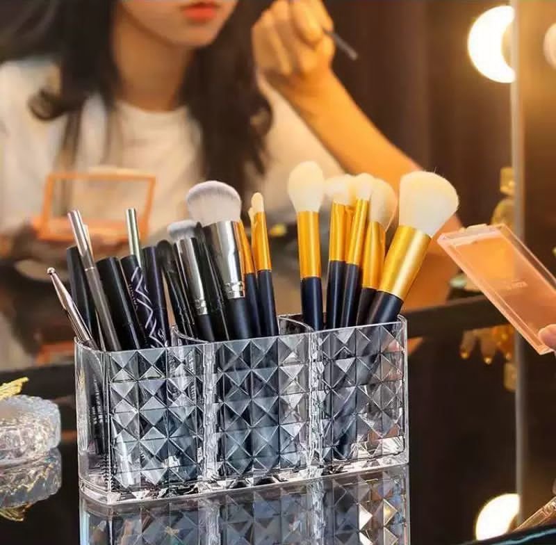 Acrylic Transparent Pen Holder - Image 2
